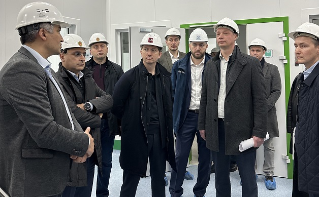 Руководство Мосгосстройнадзора и Главгосстройнадзора Московской области посетило площадку «Алабушево» ОЭЗ «Технополис Москва», где завершается строительство завода «Генериум-Некст», в рамках которого ГК «СМАРТ ИНЖИНИРС» выполняет функции техзаказчика