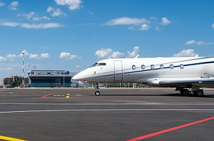 Ангары для технического обслуживания и хранения воздушных судов в аэропорту Пулково